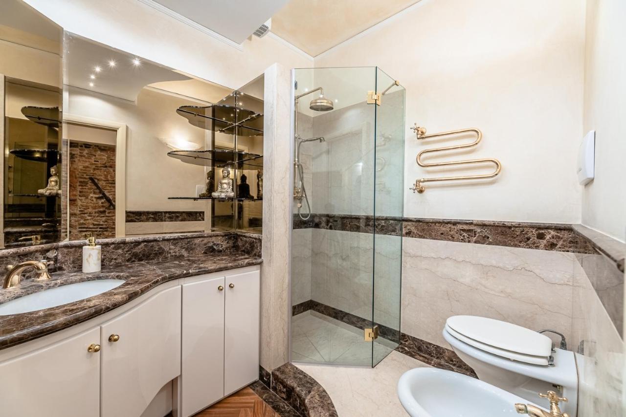Ferienwohnung Dimora Lucrezia Savona Exterior foto